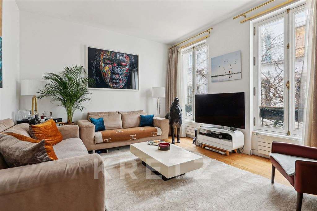 Apartment Paris 2e