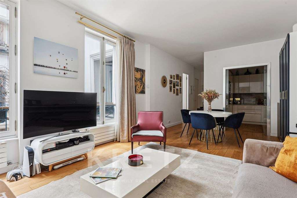Apartment Paris 2e