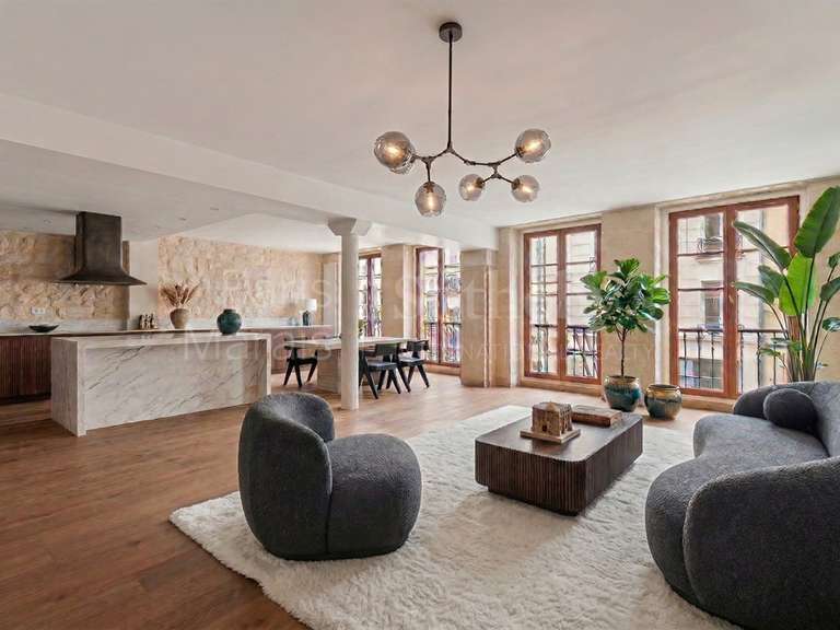 Appartement Paris 2e - 2 chambres - 110m²