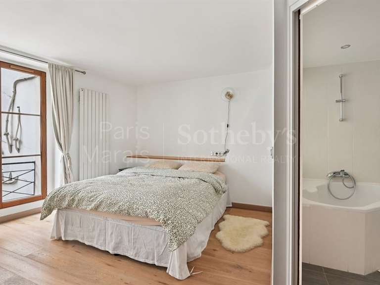 Appartement Paris 2e - 2 chambres - 110m²