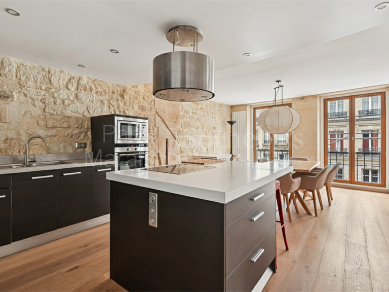 Appartement Paris 2e - 2 chambres - 110m²