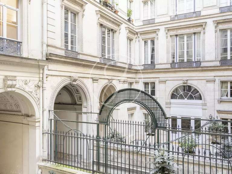 Appartement Paris 2e - 4 chambres - 135m²