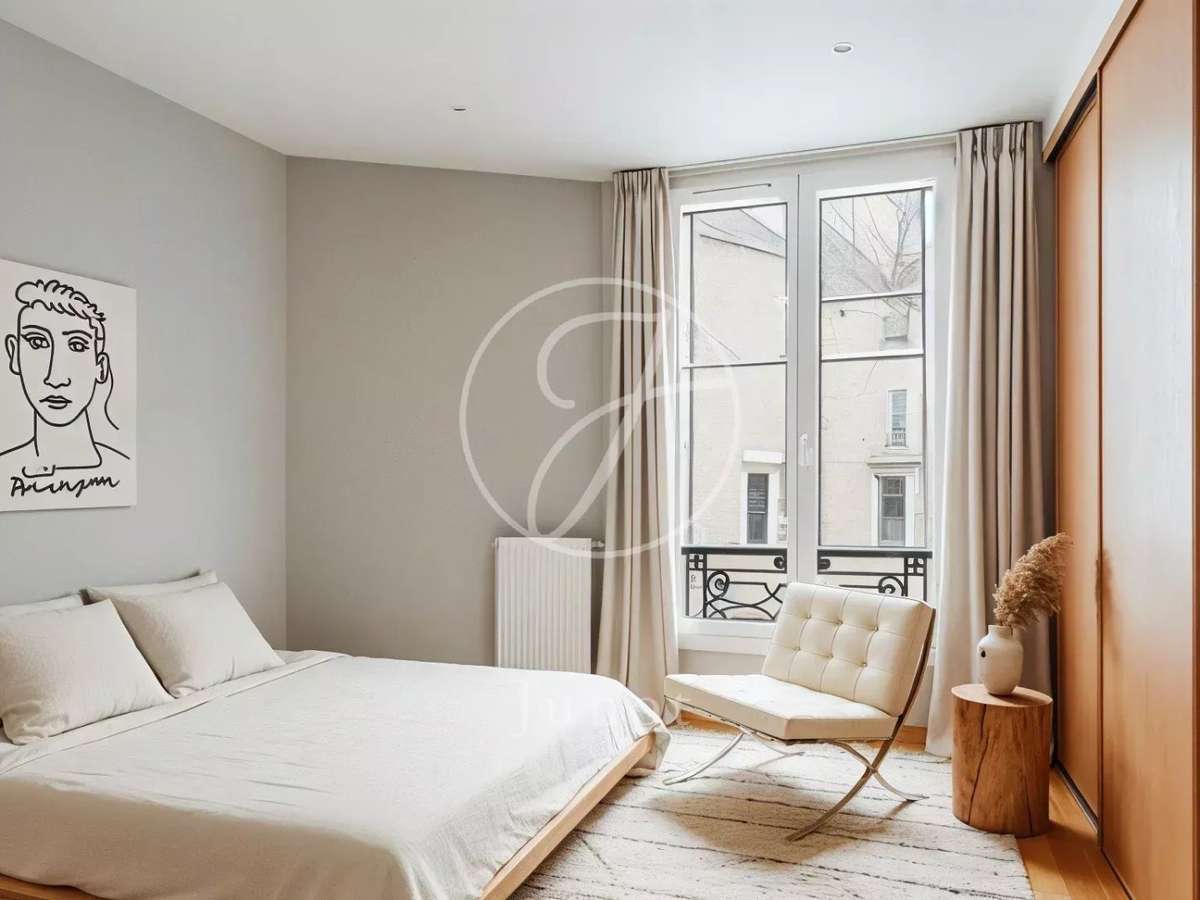Apartment Paris 2e