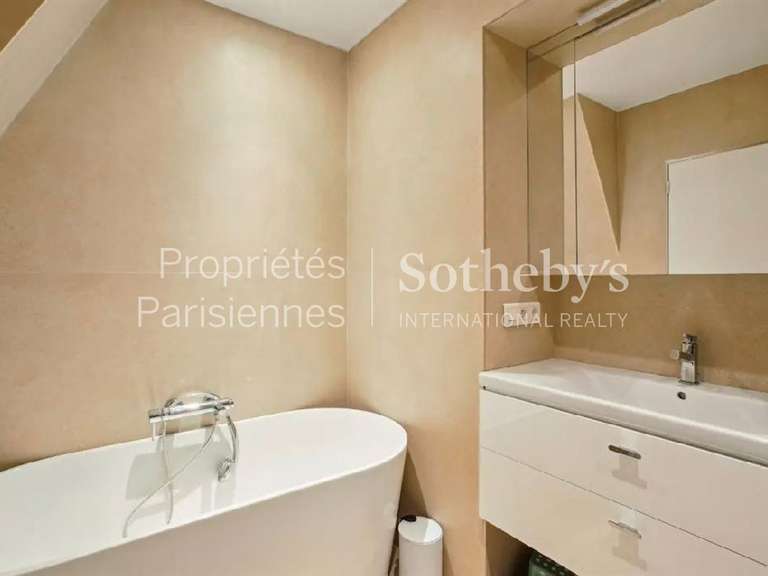 Appartement Paris 2e - 2 chambres - 118m²