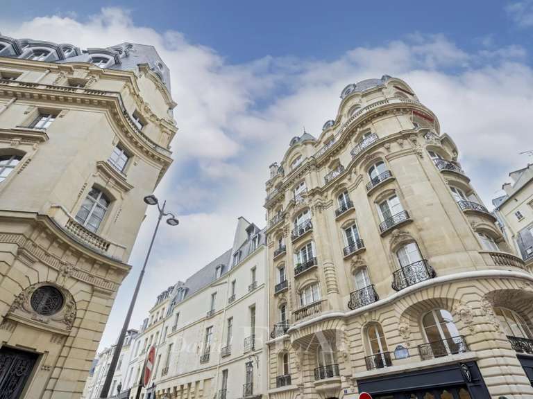 Appartement Paris 2e - 3 chambres - 111m²