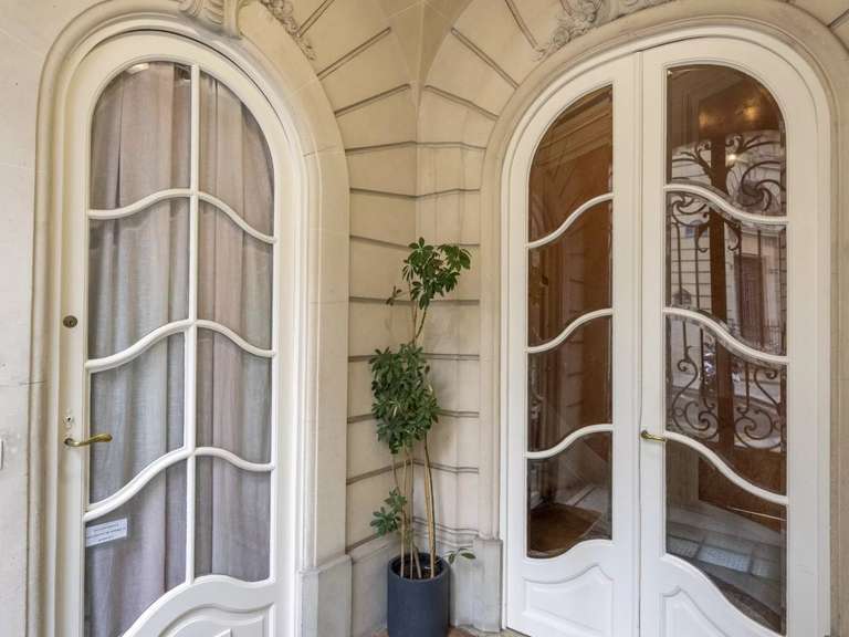 Appartement Paris 2e - 3 chambres - 111m²