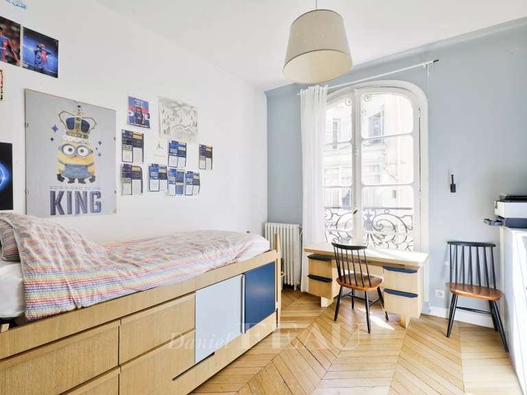 Appartement Paris 2e - 3 chambres - 111m²