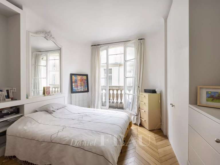 Appartement Paris 2e - 3 chambres - 111m²