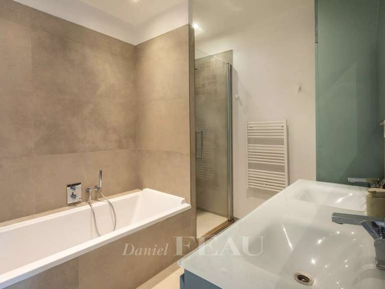 Appartement Paris 2e - 5 chambres - 192m²