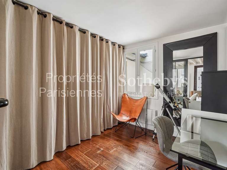 Appartement Paris 2e - 2 chambres - 75m²