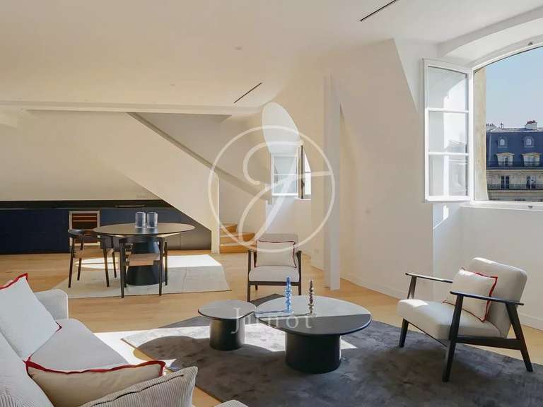 Appartement Paris 2e - 1 chambre - 128m²