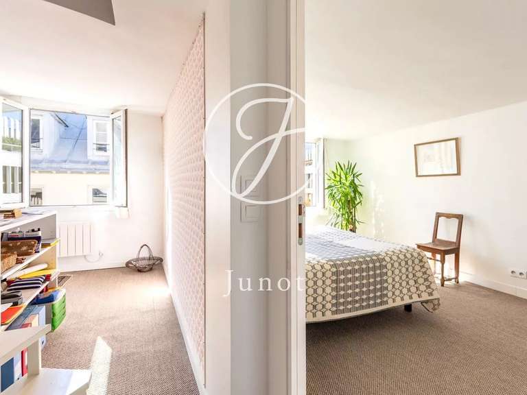 Appartement Paris 2e - 2 chambres - 96m²