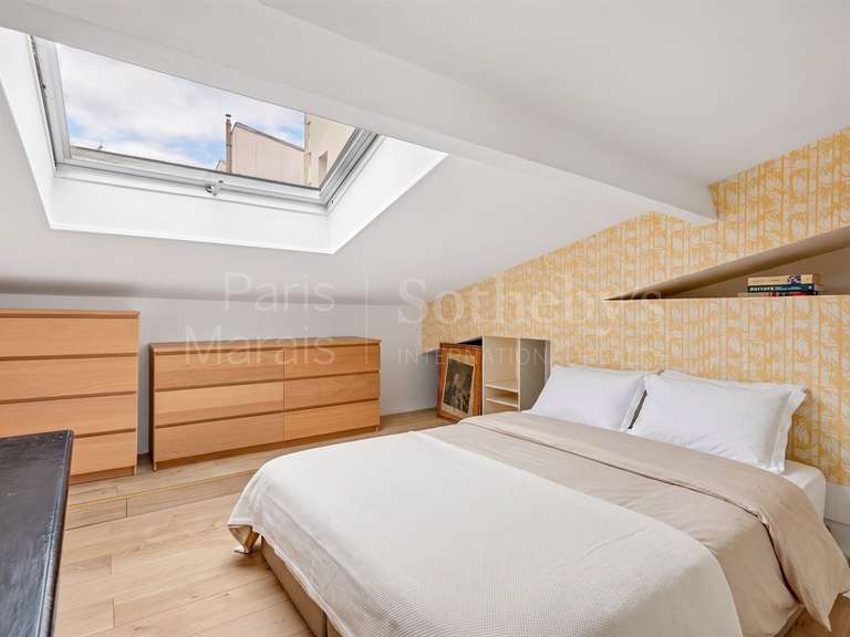 Appartement Paris 2e - 3 chambres - 123m²