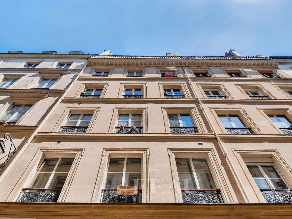 Apartment Paris 2e
