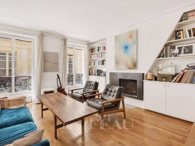Appartement Paris 2e - 2 chambres - 66m²
