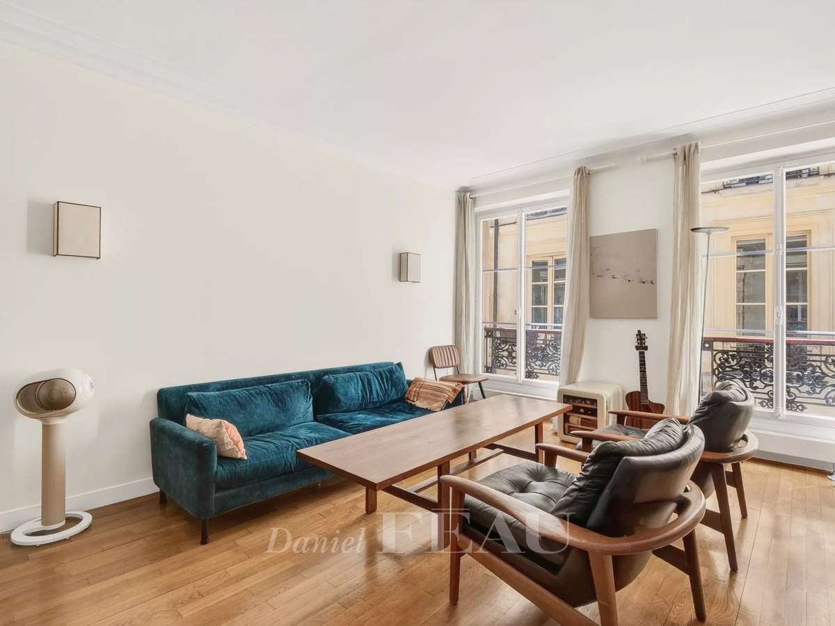 Apartment Paris 2e