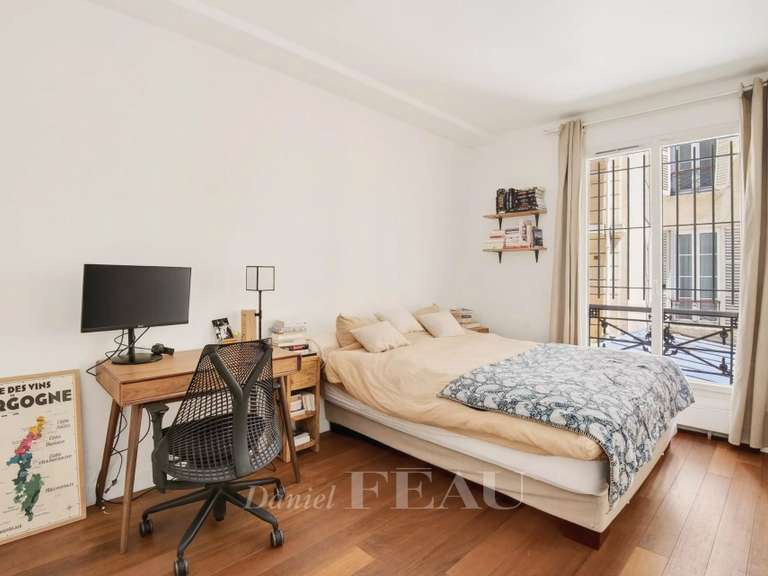 Appartement Paris 2e - 2 chambres - 66m²