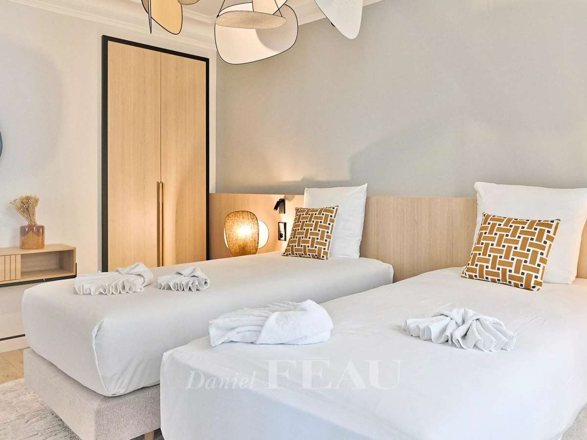 Apartment Paris 2e