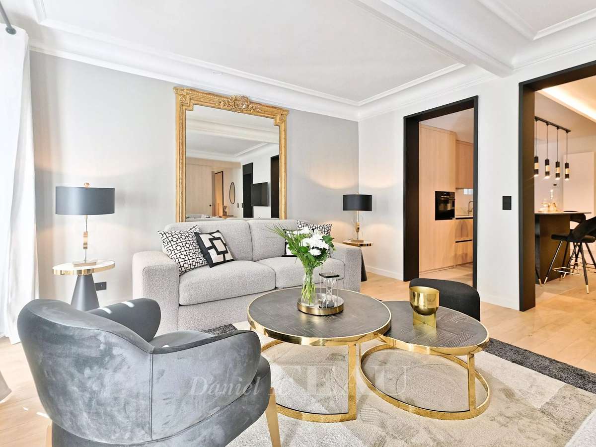 Apartment Paris 2e