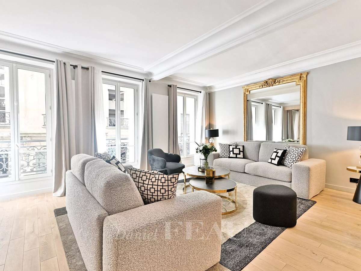 Apartment Paris 2e