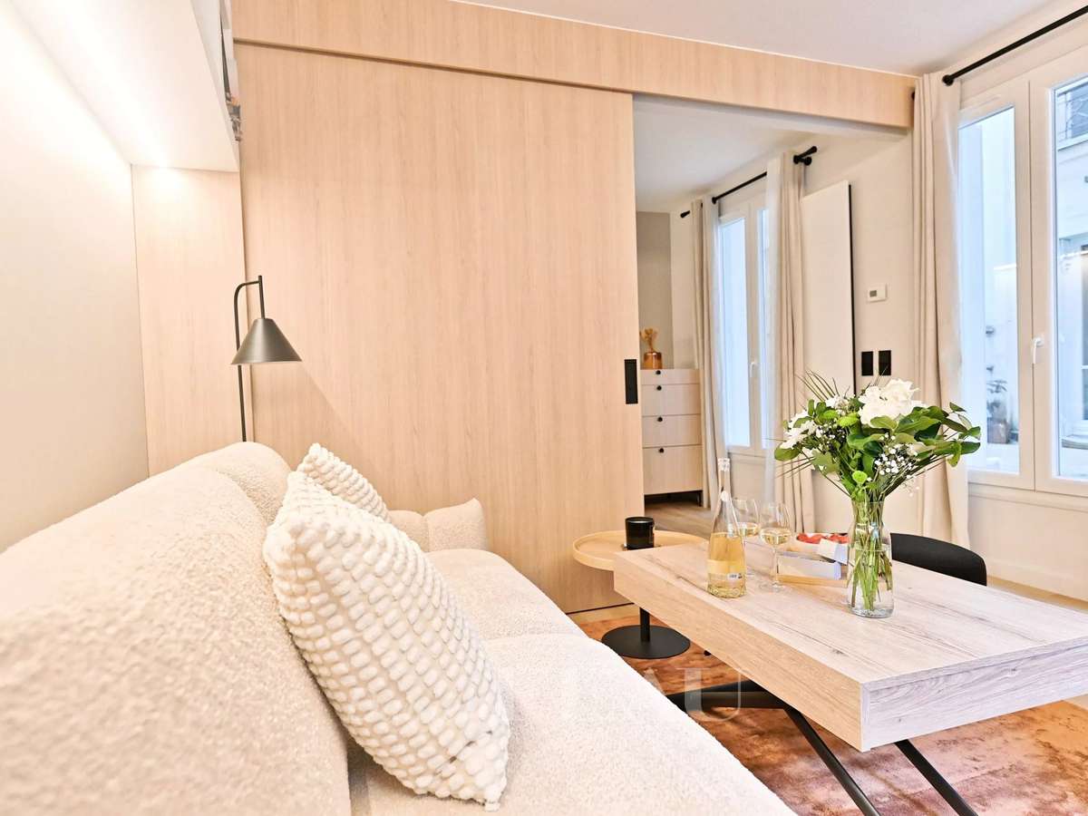 Apartment Paris 2e