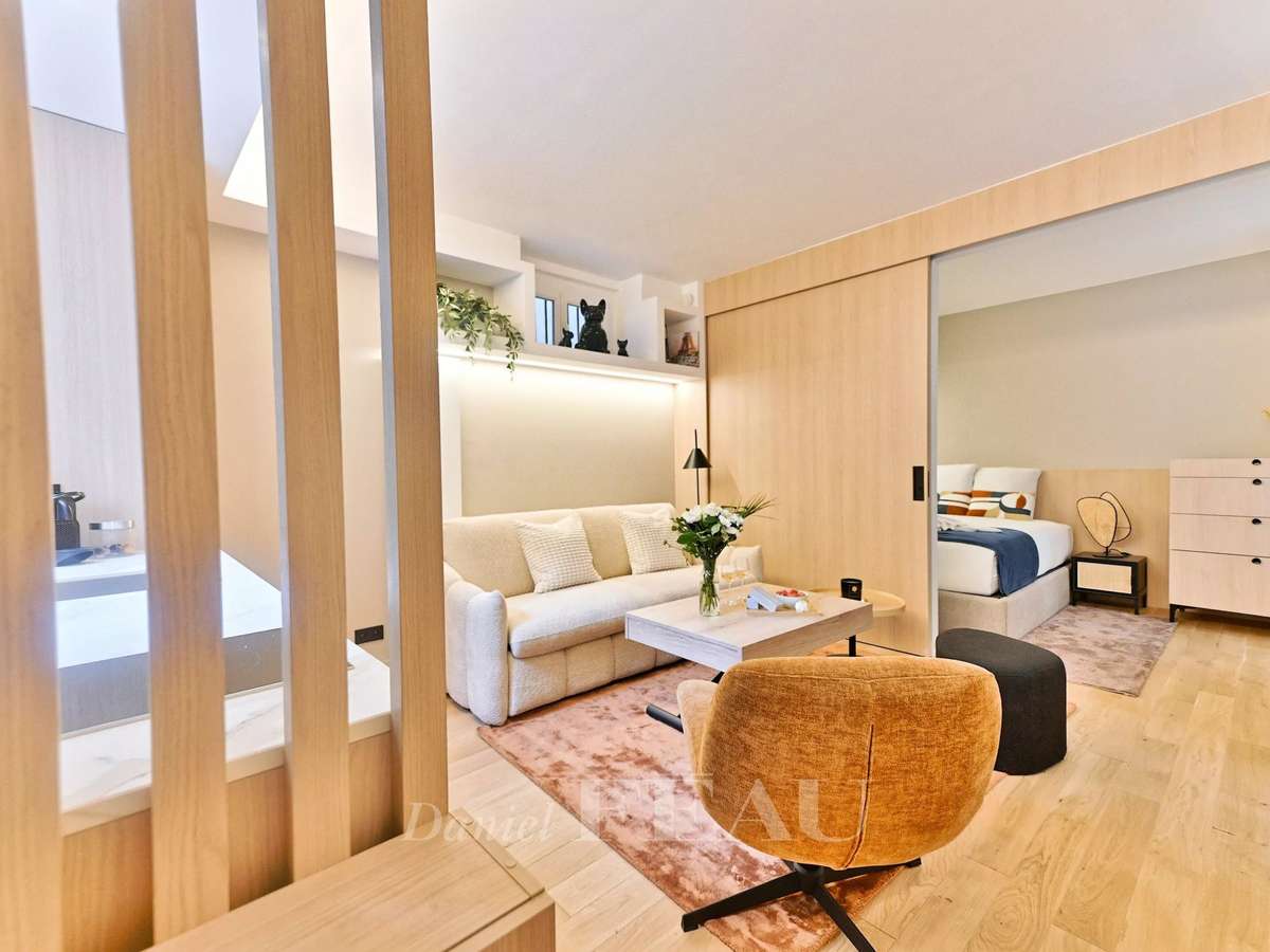 Apartment Paris 2e
