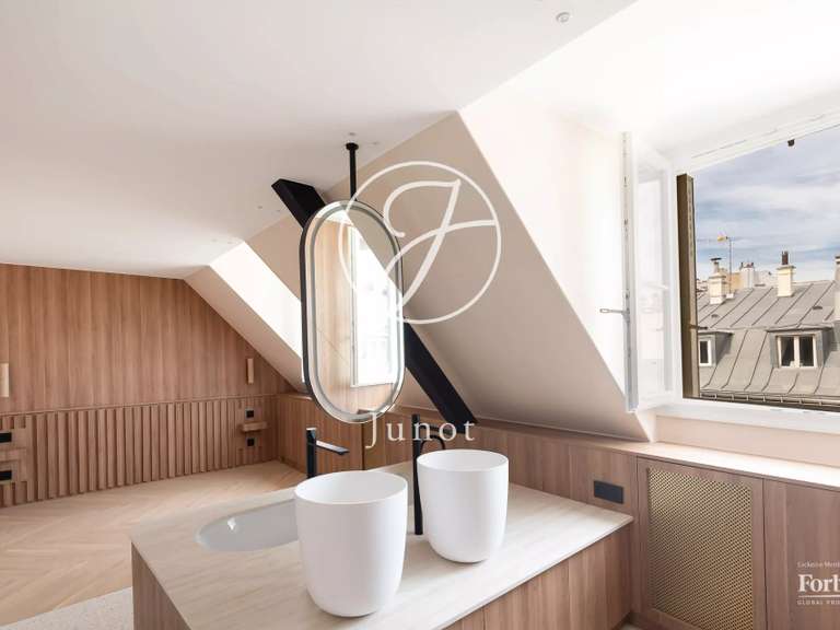 Appartement Paris 2e - 2 chambres - 84m²