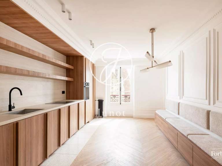 Appartement Paris 2e - 2 chambres - 84m²