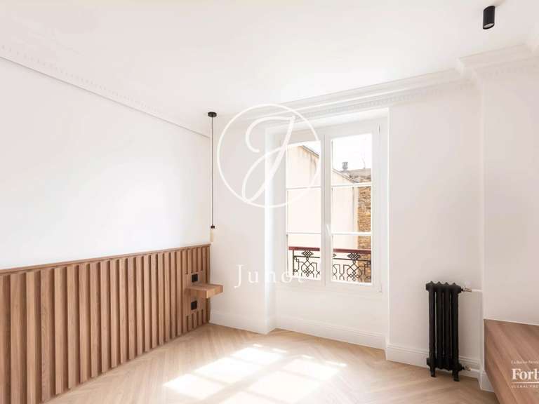 Appartement Paris 2e - 2 chambres - 84m²
