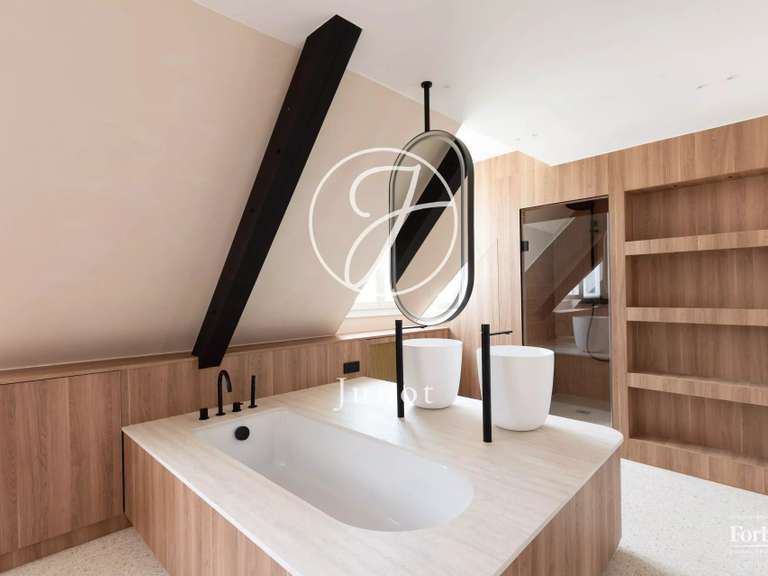 Appartement Paris 2e - 2 chambres - 84m²