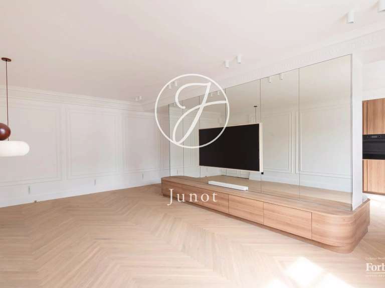 Appartement Paris 2e - 2 chambres - 84m²