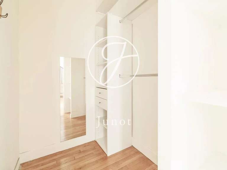 Apartment Paris 2e - 3 bedrooms - 96m²