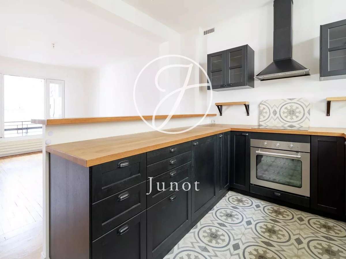 Apartment Paris 2e