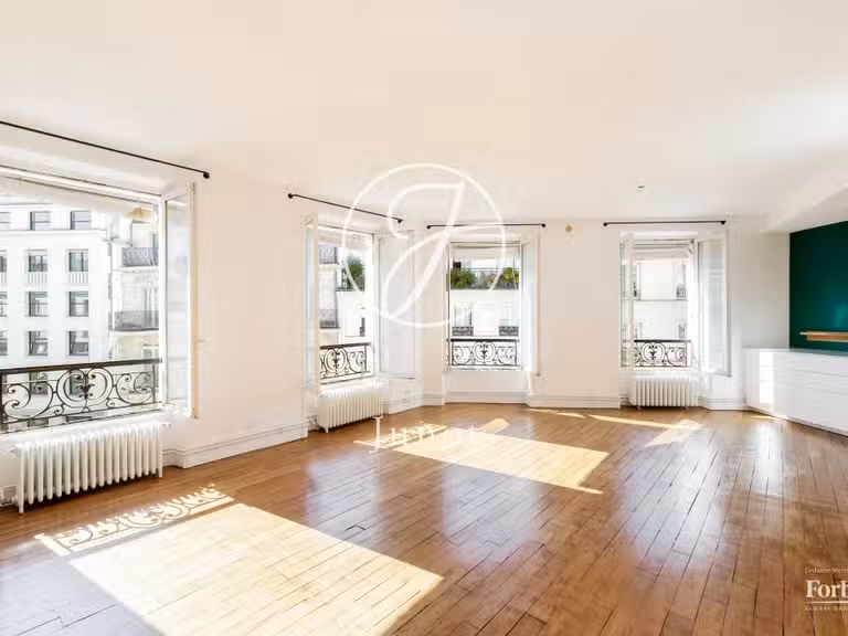 Appartement Paris 2e - 3 chambres - 100m²