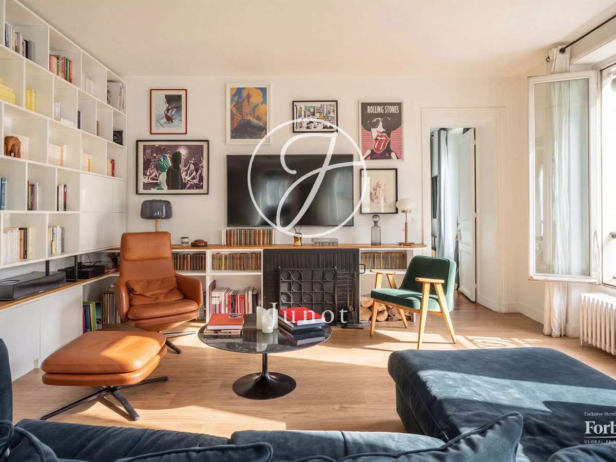 Apartment Paris 2e