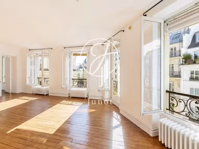 Appartement Paris 2e - 3 chambres - 100m²