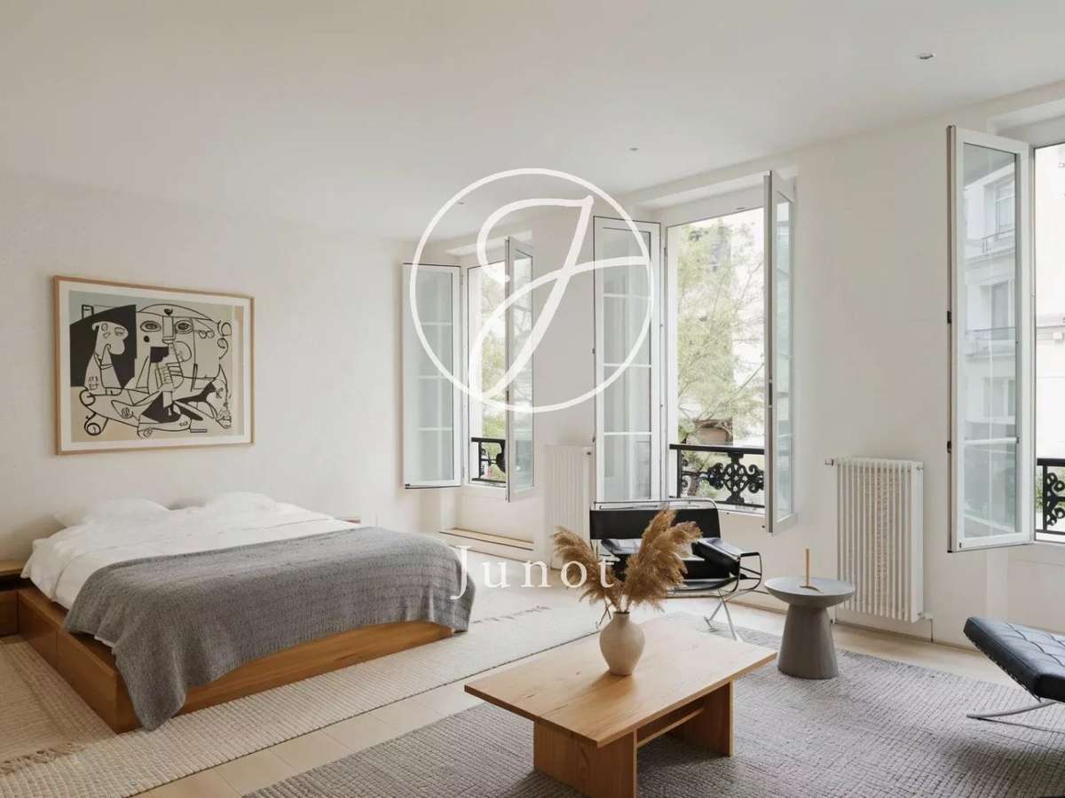 Apartment Paris 2e
