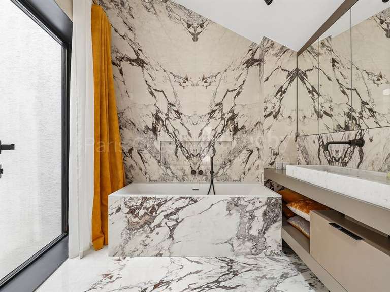 Appartement Paris 2e - 3 chambres - 370m²