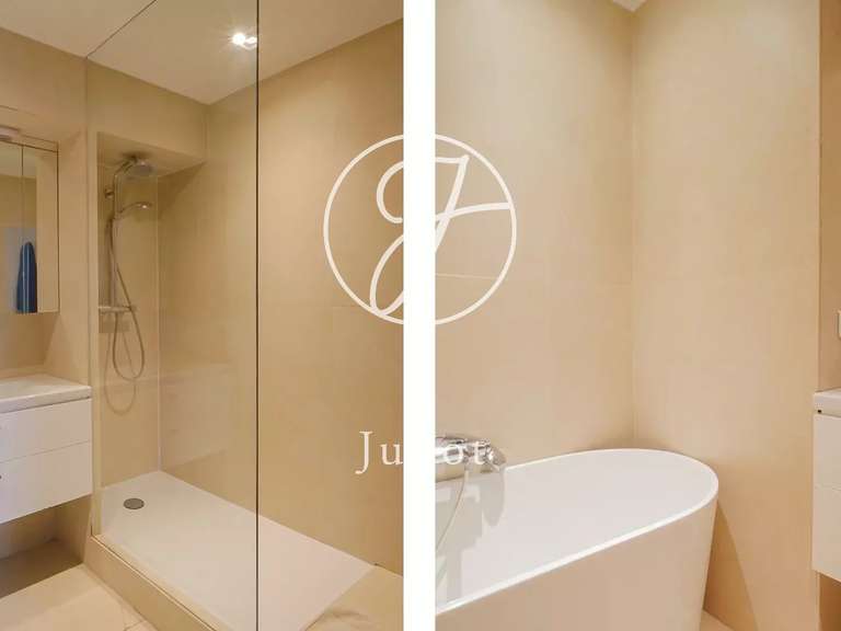 Appartement Paris 2e - 2 chambres - 118m²