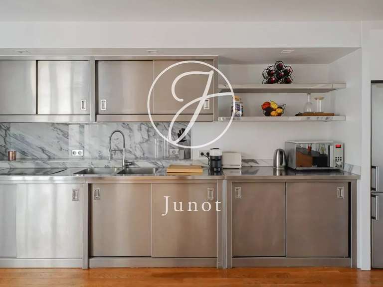 Appartement Paris 2e - 2 chambres - 118m²