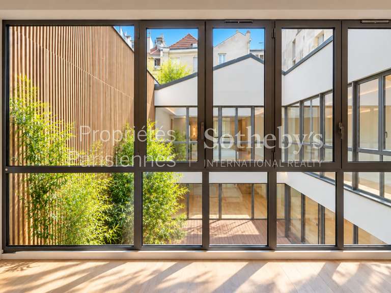 Appartement Paris 2e - 3 chambres - 321m²