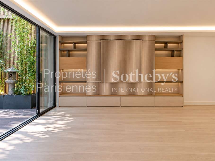 Apartment Paris 2e