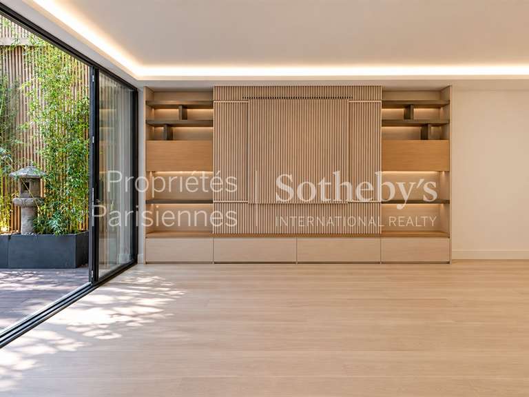 Appartement Paris 2e - 3 chambres - 321m²