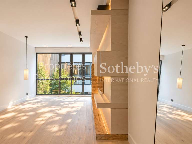 Appartement Paris 2e - 3 chambres - 321m²