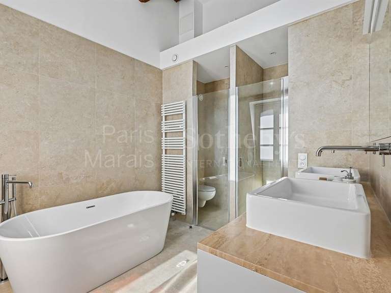 Appartement Paris 3e - 3 chambres - 99m²