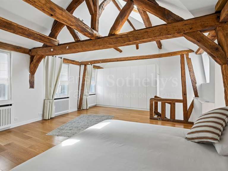 Appartement Paris 3e - 3 chambres - 99m²