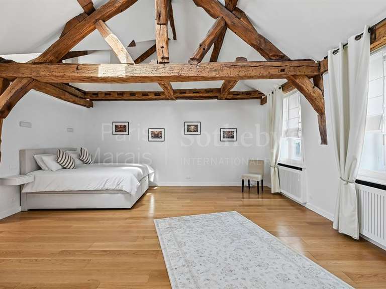 Appartement Paris 3e - 3 chambres - 99m²