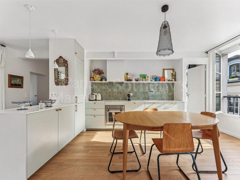 Appartement Paris 3e - 2 chambres - 86m²