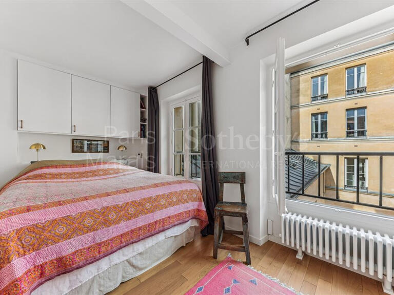 Appartement Paris 3e - 2 chambres - 86m²