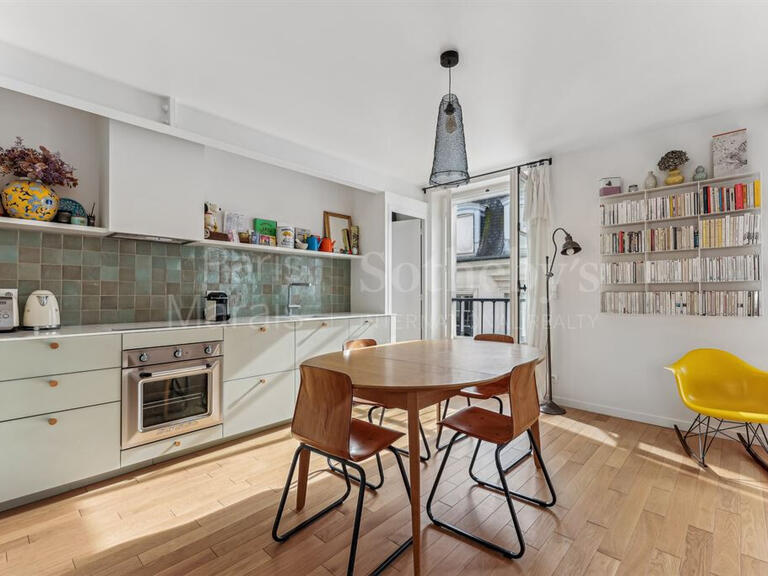 Appartement Paris 3e - 2 chambres - 86m²